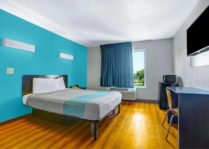 Motel 6-Raleigh, Nc - North