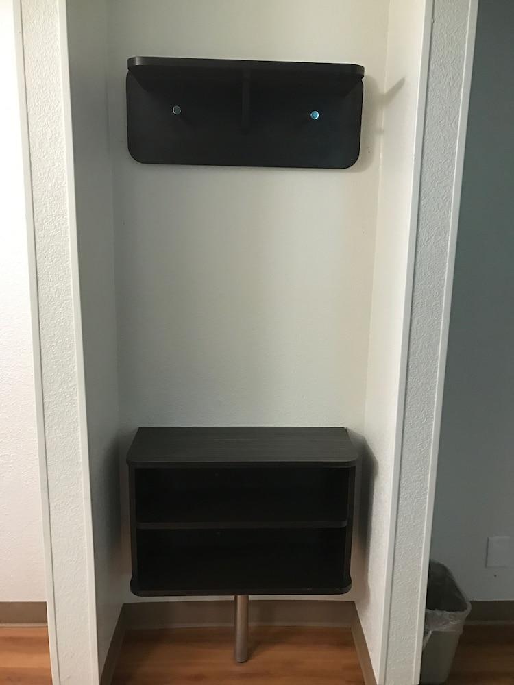 Hotel 6-raleigh, Nc - North 3*