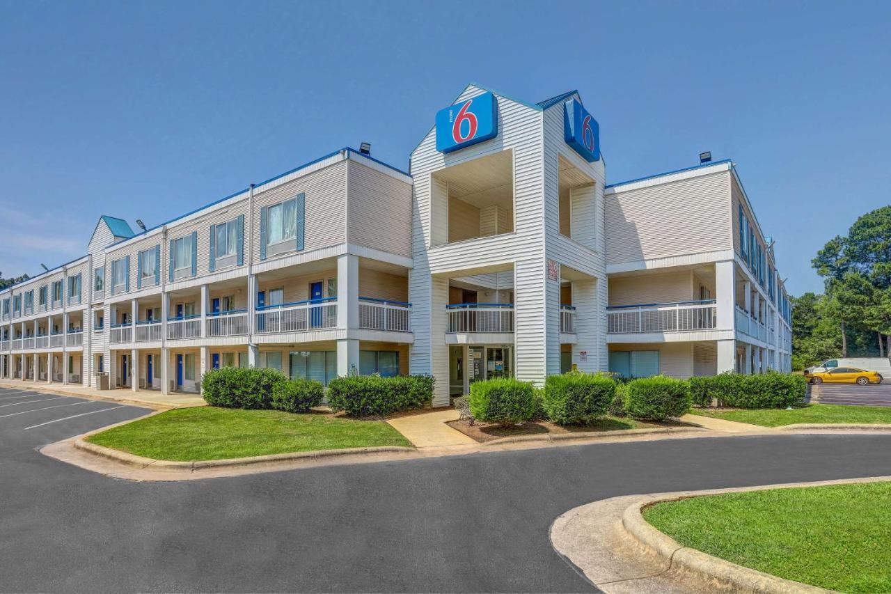 Hotel 6-raleigh, Nc - North
